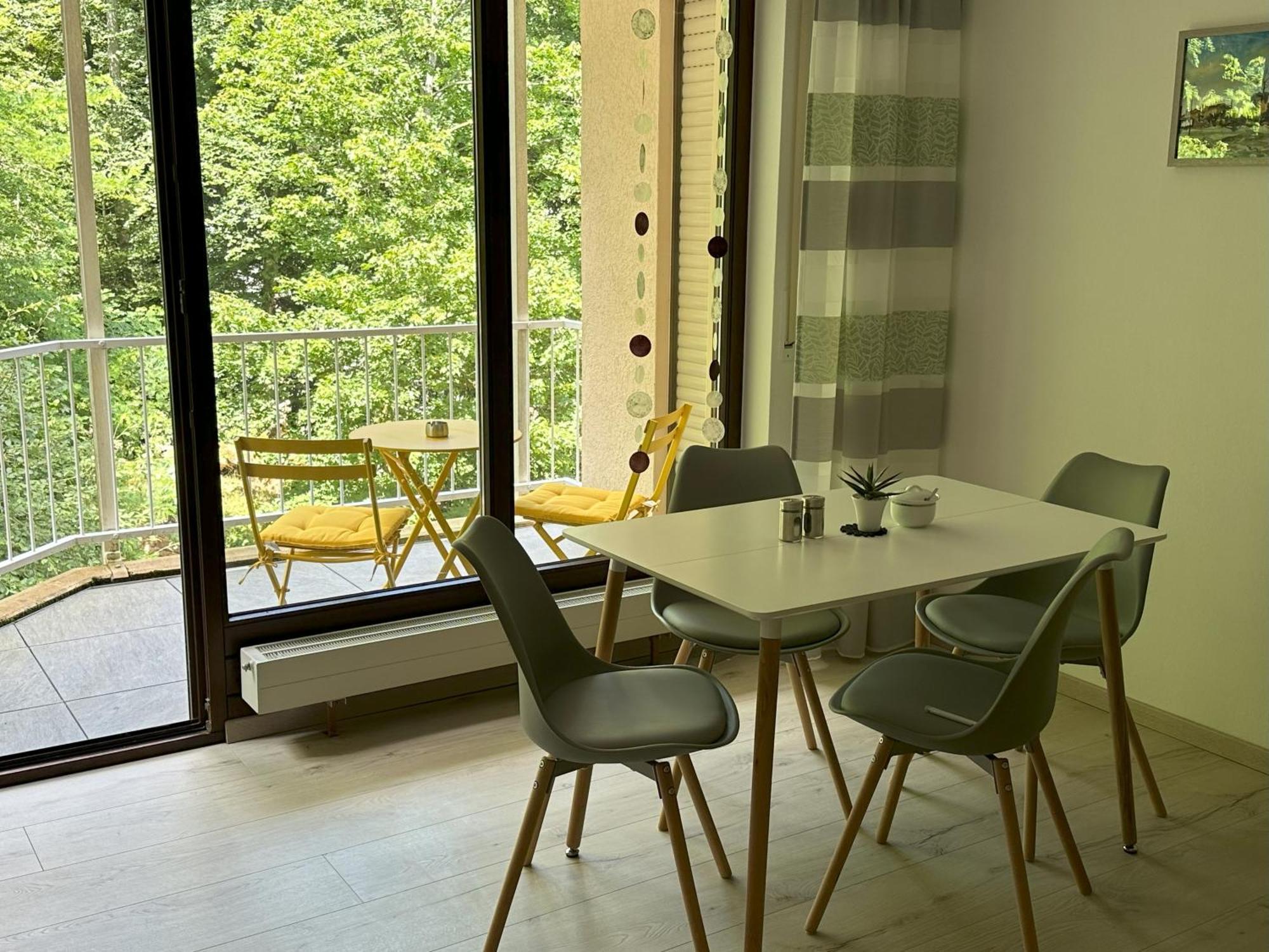 Ferienwohnung Buehler-Kurparkresidenz Bad Bergzabern Luaran gambar